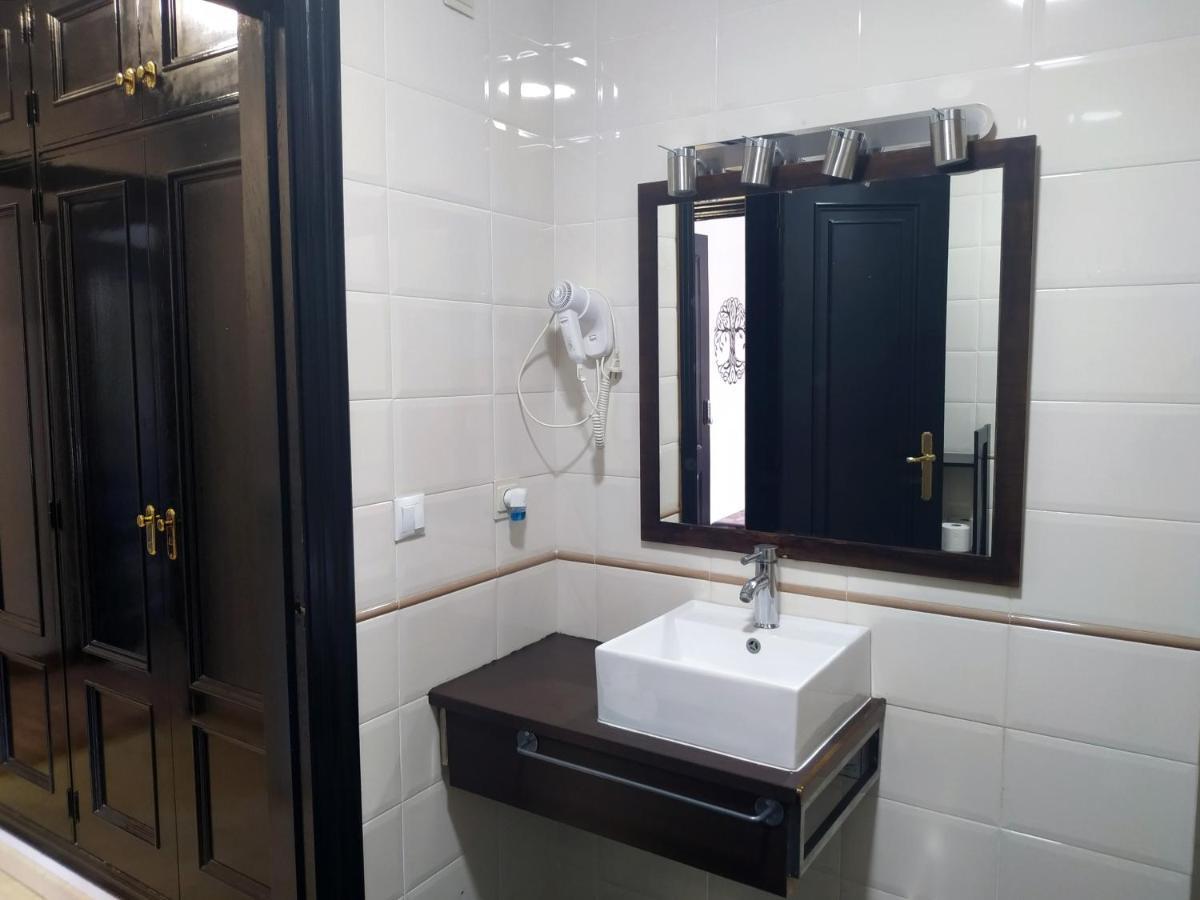 فندق Flats Friends Plaza De La Reina فالنسيا المظهر الخارجي الصورة