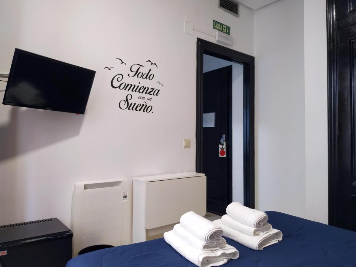 فندق Flats Friends Plaza De La Reina فالنسيا المظهر الخارجي الصورة