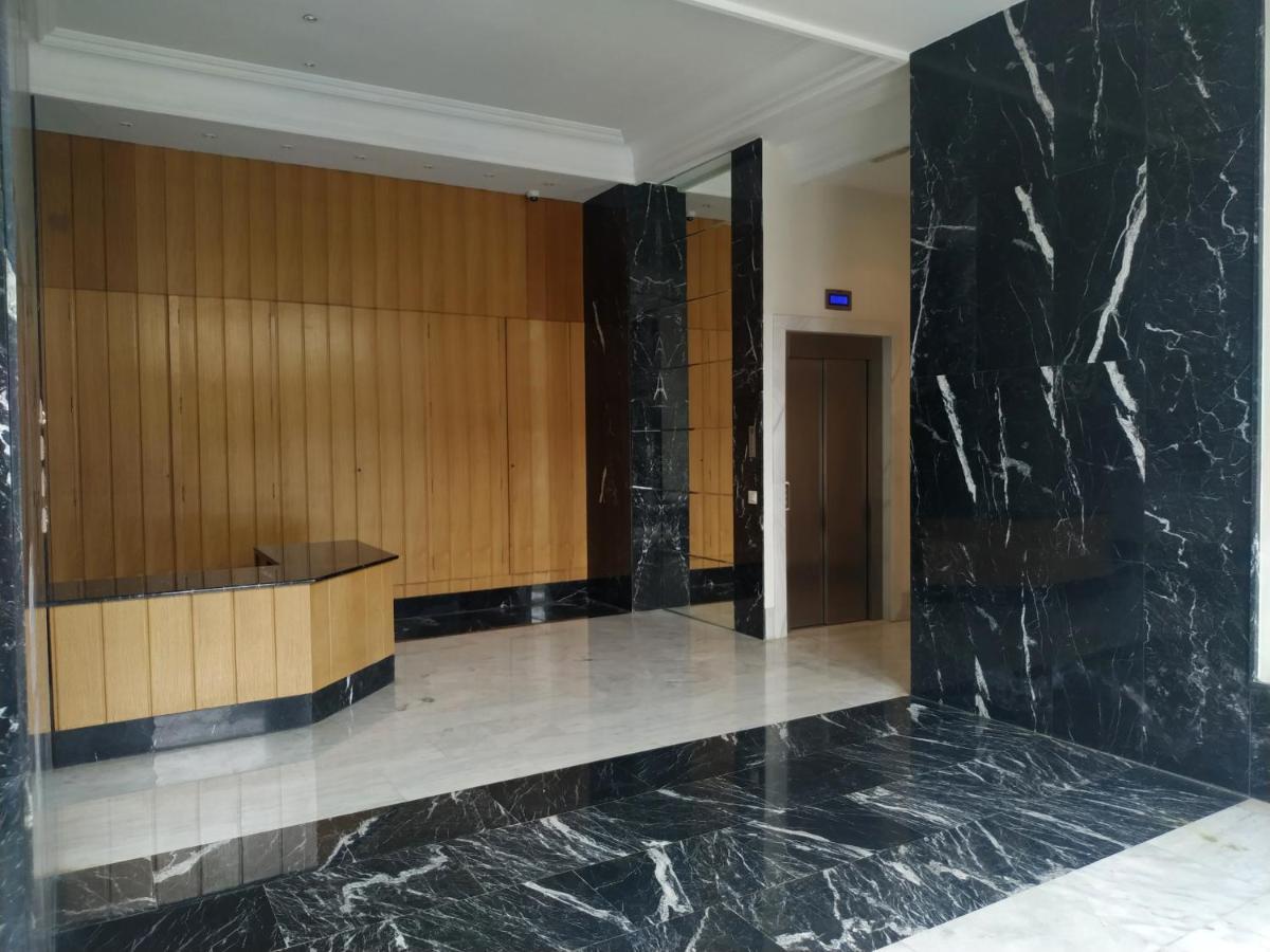فندق Flats Friends Plaza De La Reina فالنسيا المظهر الخارجي الصورة