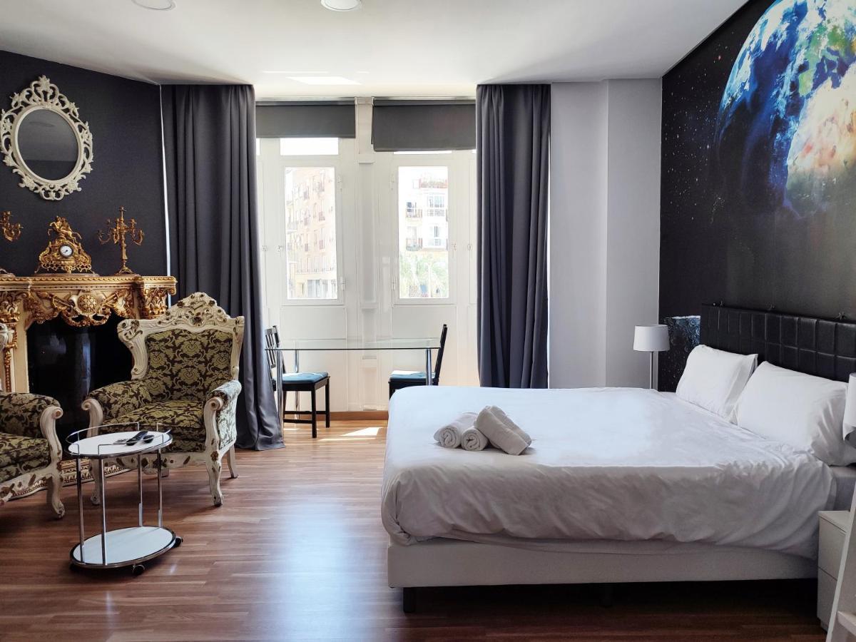 فندق Flats Friends Plaza De La Reina فالنسيا المظهر الخارجي الصورة