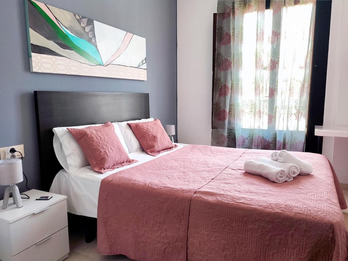 فندق Flats Friends Plaza De La Reina فالنسيا المظهر الخارجي الصورة