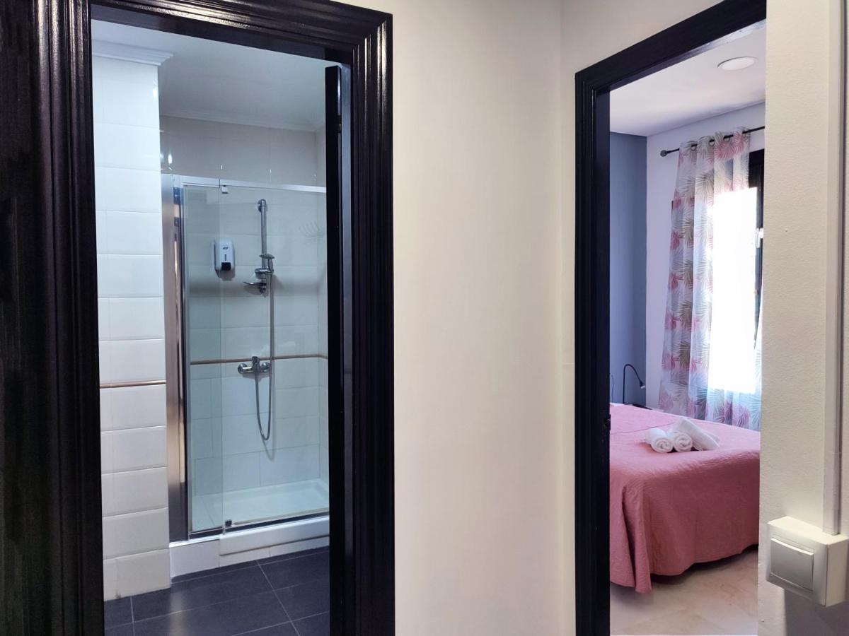 فندق Flats Friends Plaza De La Reina فالنسيا المظهر الخارجي الصورة